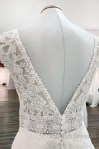 Simple Long A Line V Neck Tulle Appliques Lace Wedding Dresses