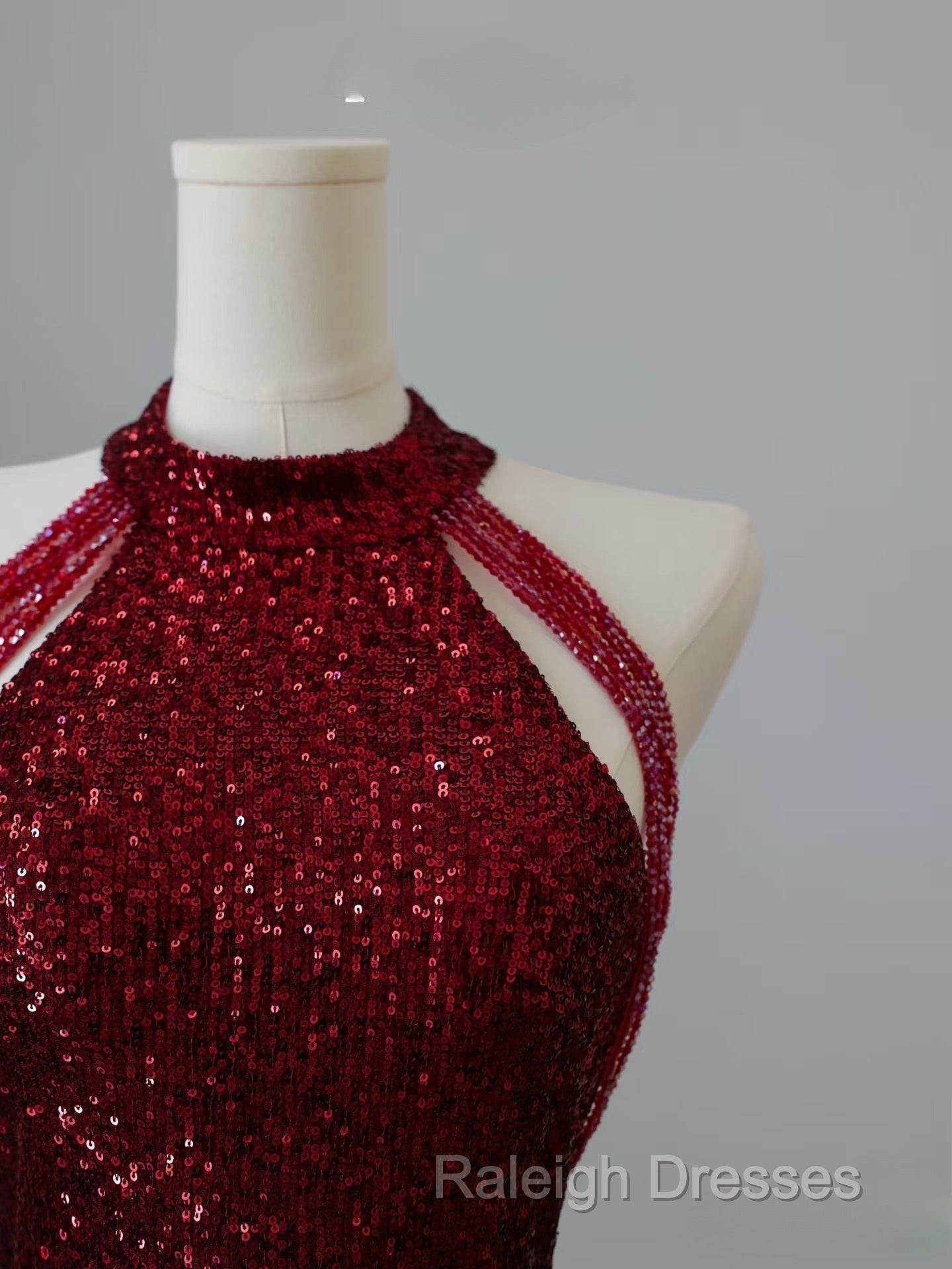 Simple Mermaid Scoop Neckline Burgundy Sequin Long Prom Dresses