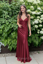 Simple Spaghetti Straps V-neck Sheath Satin Prom Dress