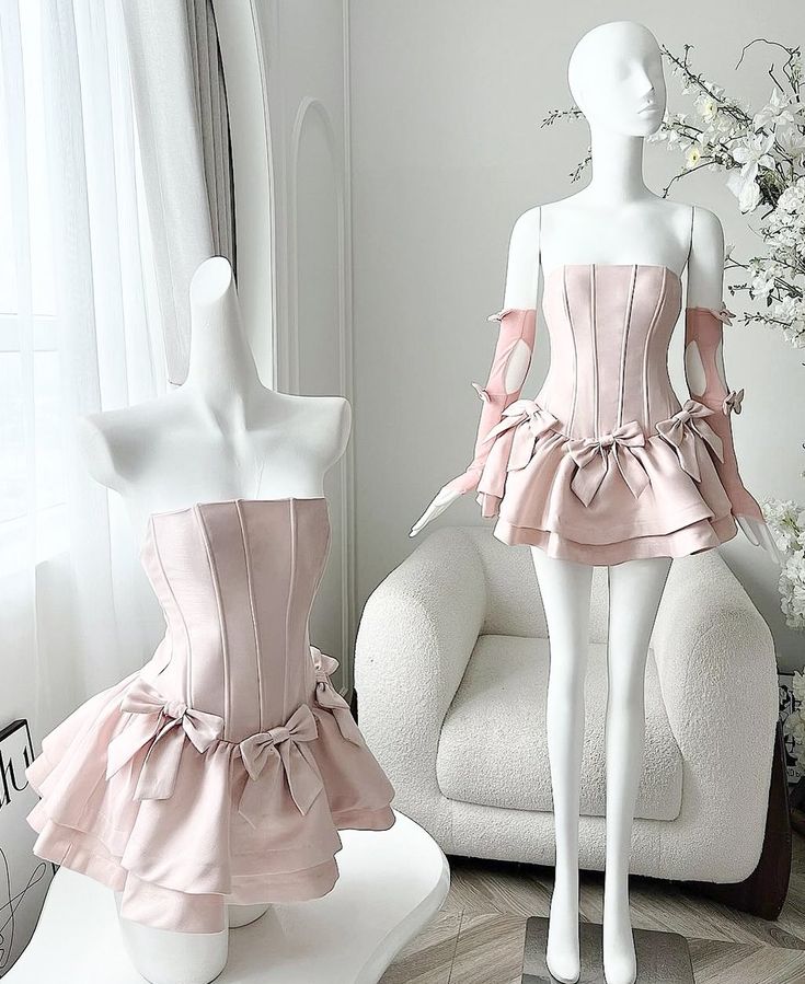 Simple Strapless Sleeveless Satin A-Line Mini Homecoming Dresses Secondary image