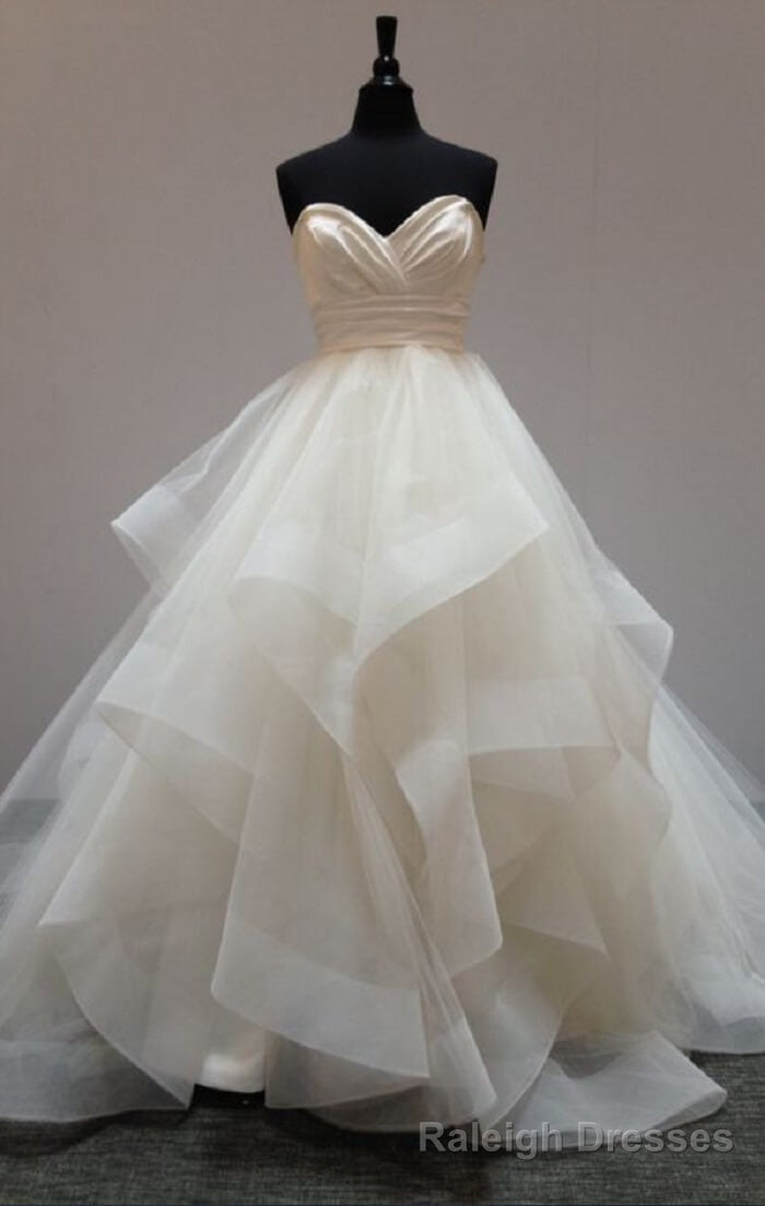 Simple Sweetheart Neck Tulle Long Wedding Dress,Corset Back Bridal Gowns Main image