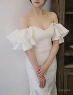 Simple Sweetheart Ruffles Mermid Satin Wedding Dress