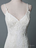 Simple Wedding Dresses Lace V Neck Sleeveless Lace Mermaid Bridal Dress With Train