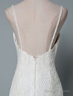 Simple Wedding Dresses Lace V Neck Sleeveless Lace Mermaid Bridal Dress With Train