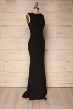 Sleeveless Black Scoop Neck Long Bridesmaids Dress
