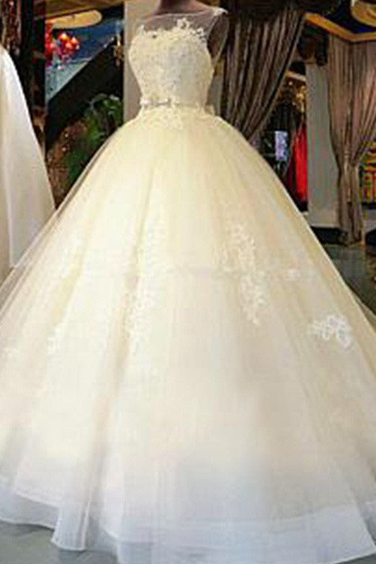 Sleeveless Ribbon Scoop Applique Tulle Ball Gown Cathedral Train Wedding Dresses Secondary image