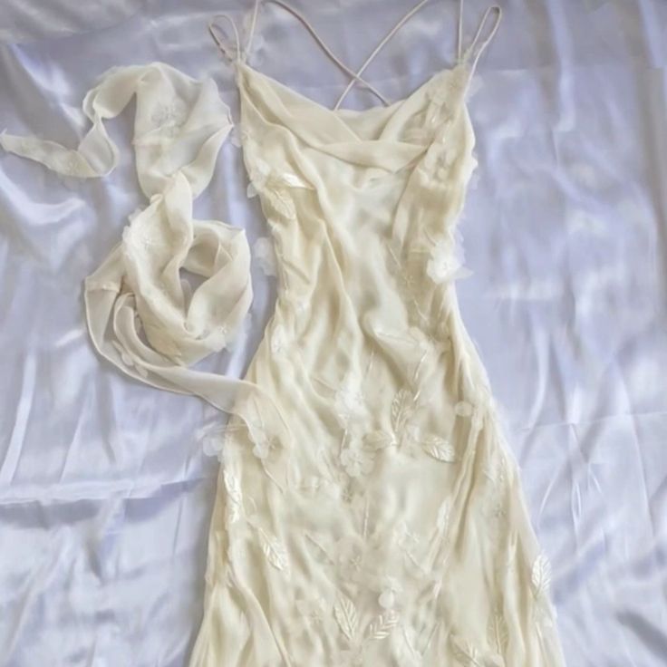 Yellow Exquisite Beaded Spaghetti Strap A-Line Chiffon Long Evening Gown Ball Gown