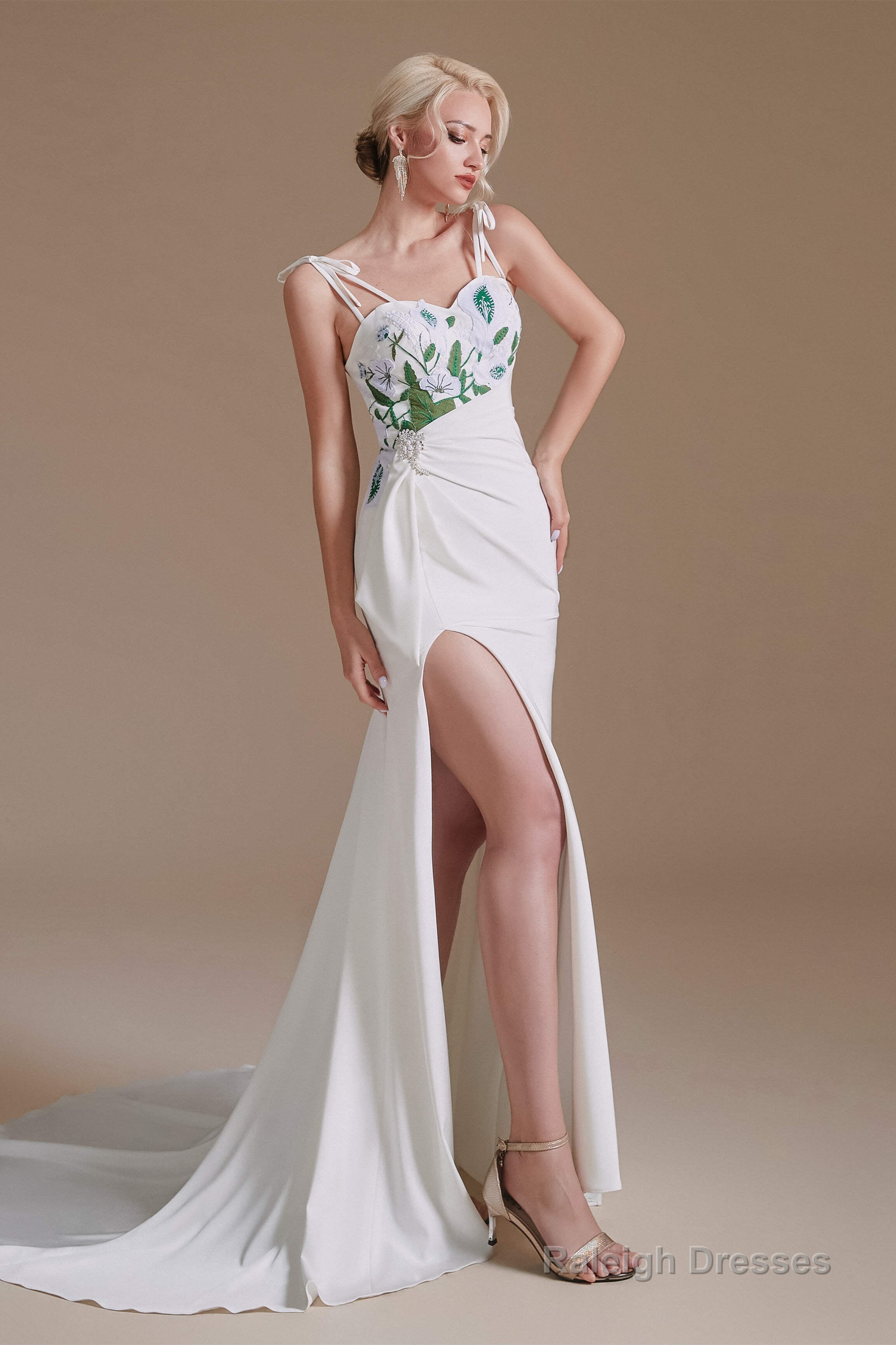 Spaghetti Straps Appliques Sweep Train High Split Prom Dresses