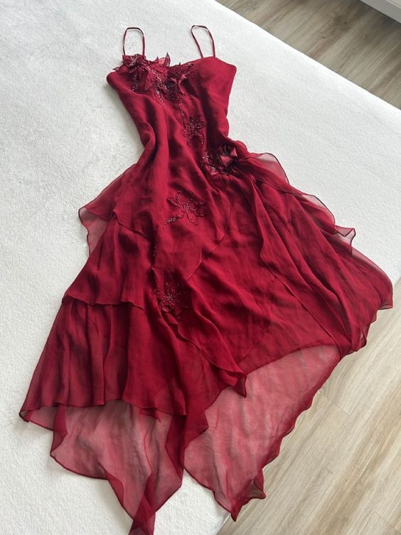 Burgundy Red Applique Spaghetti Straps Elegant And Charming A-Line Long Ruffled Chiffon Ball Gown Evening Dress Party Dress Main image