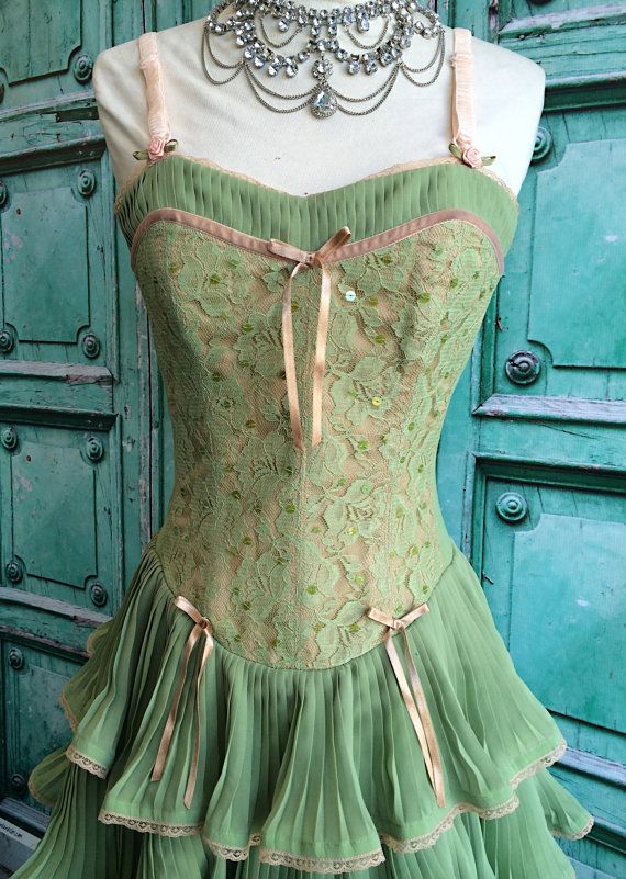 Green Pink Sweet Spaghetti Strap Layered Long Lace Tulle Ball Gowns Prom Dresses Coming Of Age Ceremony Dresses Secondary image