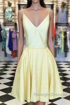 Spaghetti Straps V-Neck Satin Homecoming Dresses Short Mini Cocktail Dress