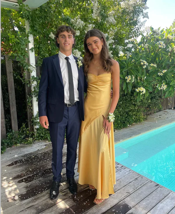 Spaghetti Strps Yellow Slit Long Prom Dresses