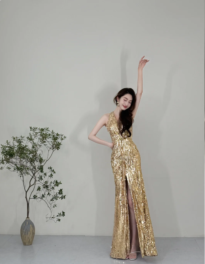 Sparkling Yellow Mermaid Deep V Halter Neck Slit Sequined Long Formal Prom Dress