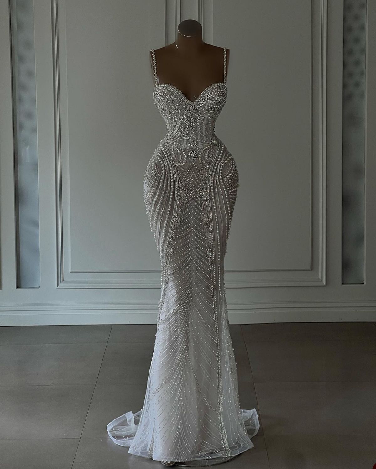 Sparkly Mermaid Spaghetti Straps White Sequin Beaded Wedding Dresses Long Bridal Gowns Wedding Dress