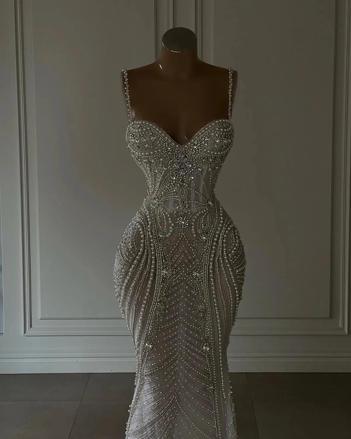 Sparkly Mermaid Spaghetti Straps White Sequin Beaded Wedding Dresses Long Bridal Gowns Wedding Dress