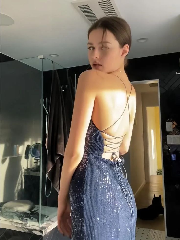 Gorgeous Shiny Sequin Sexy Backless Evening Prom Dress Party Long Tight Dress Secondary image