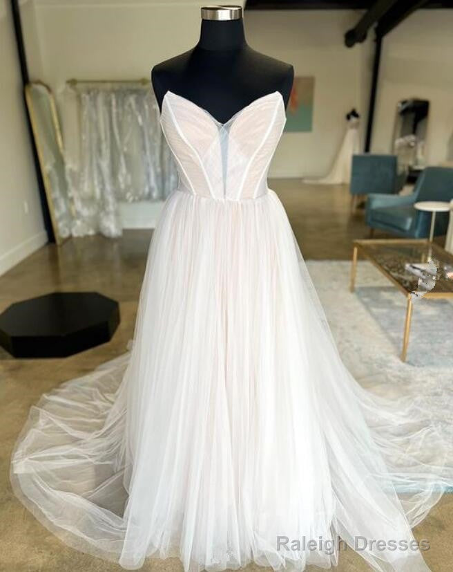 Strapless A-Line Tulle Wedding Dress