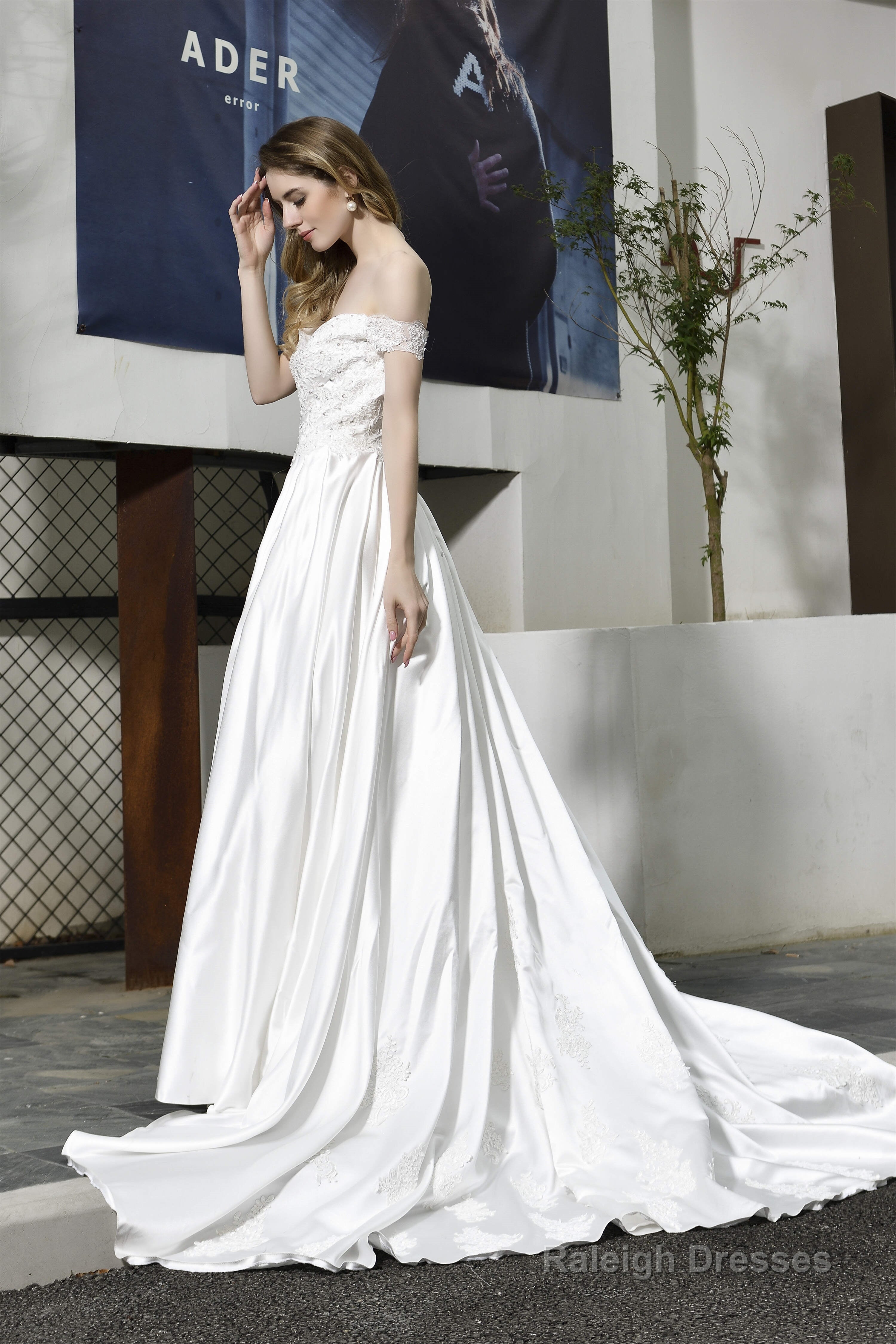 Strapless Off shoulder Appliques Sequins Satin Wedding Dresses