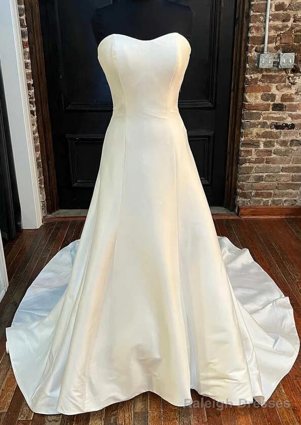 Strapless Sweetheart Neck A-Line Wedding Dress Main image