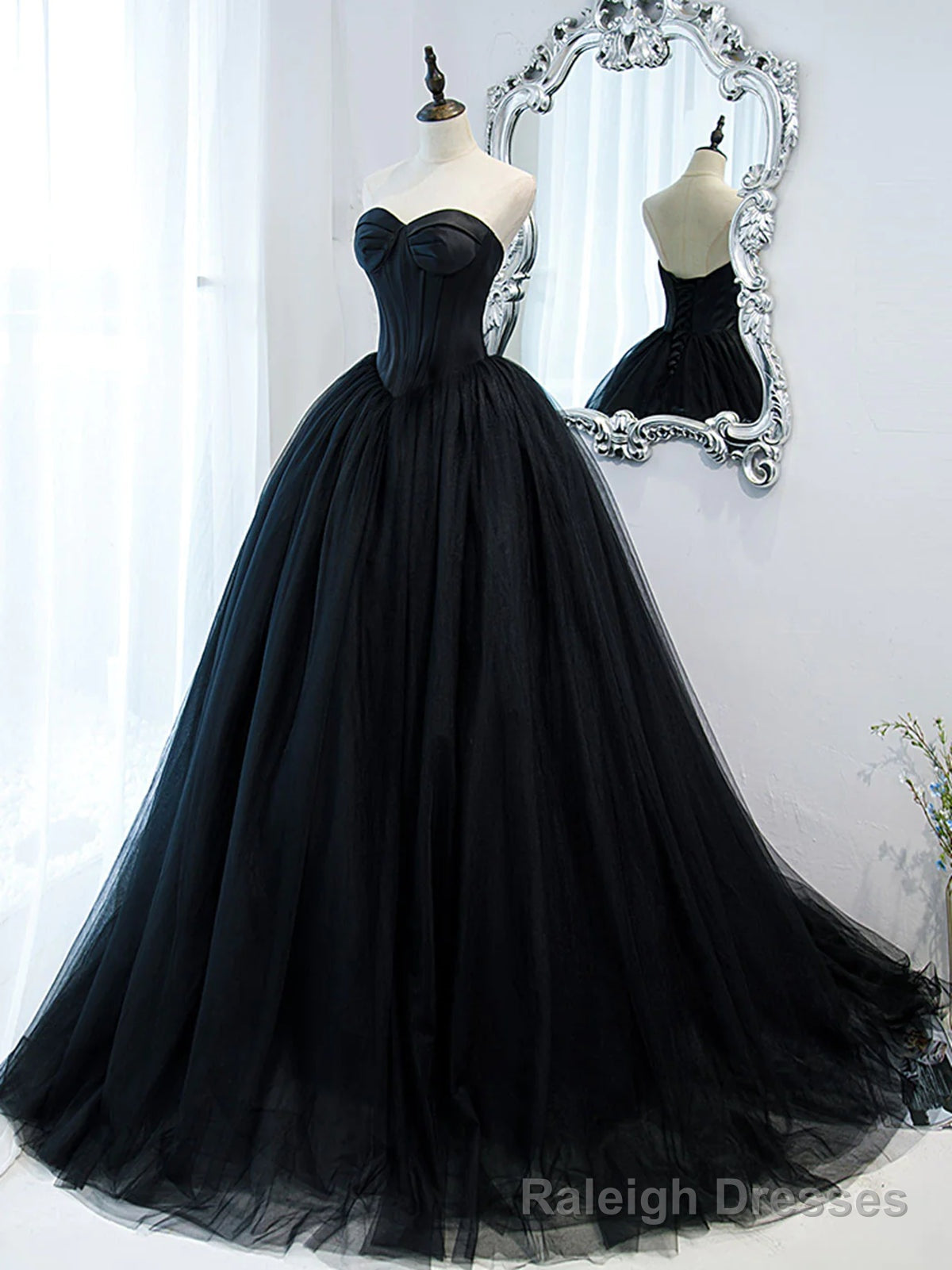 Strapless Sweetheart Neck Black Tulle Prom Dresses, Black Tulle Formal Gown