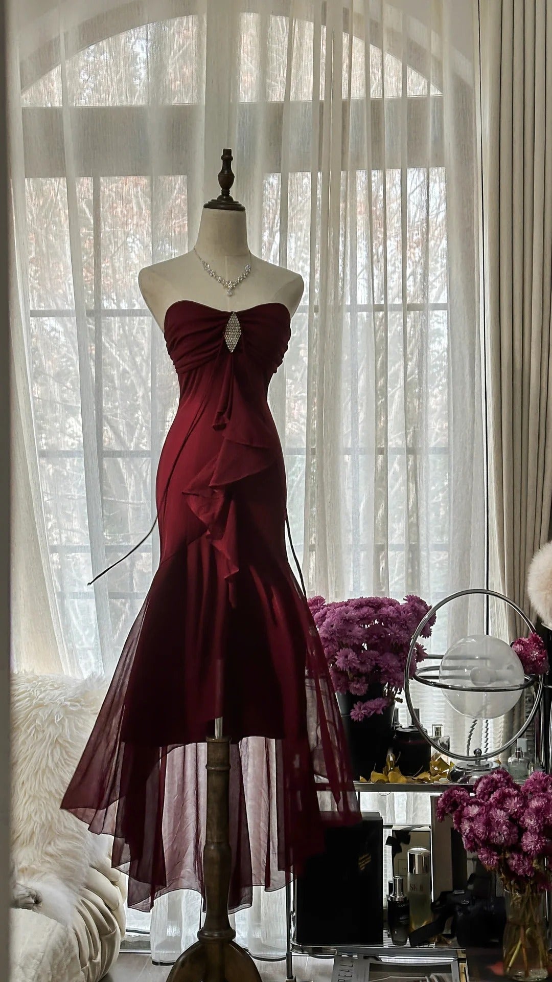 Stunning Burgundy Strapless Chiffon Mermaid Long Prom Dress Secondary image