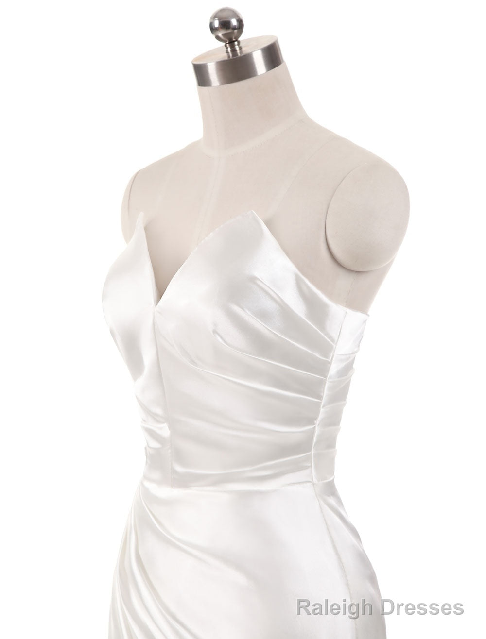 Stunning Ivory Wedding Dress Strapless Mermaid Prom Dress V Neck Sleeveless Split Beach Bridal Gowns With Court Train