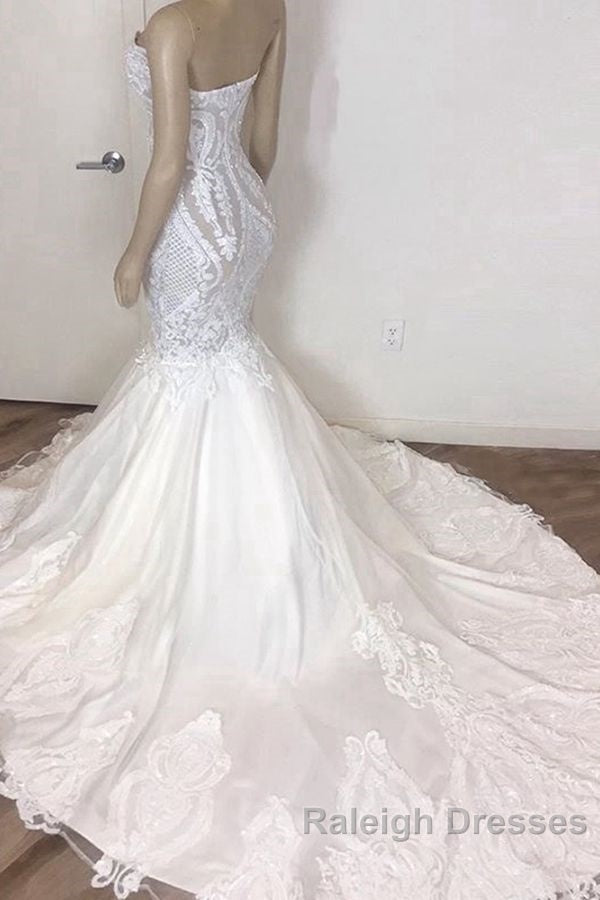 Stunning Strapless Mermaid White Beach Wedding Dresses Modern Low Back Bridal Gowns on Sale Secondary image