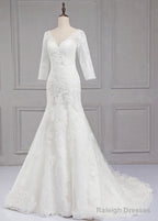 Sweep Train V-Neck 3/4 Sleeves Lace Wedding Dress