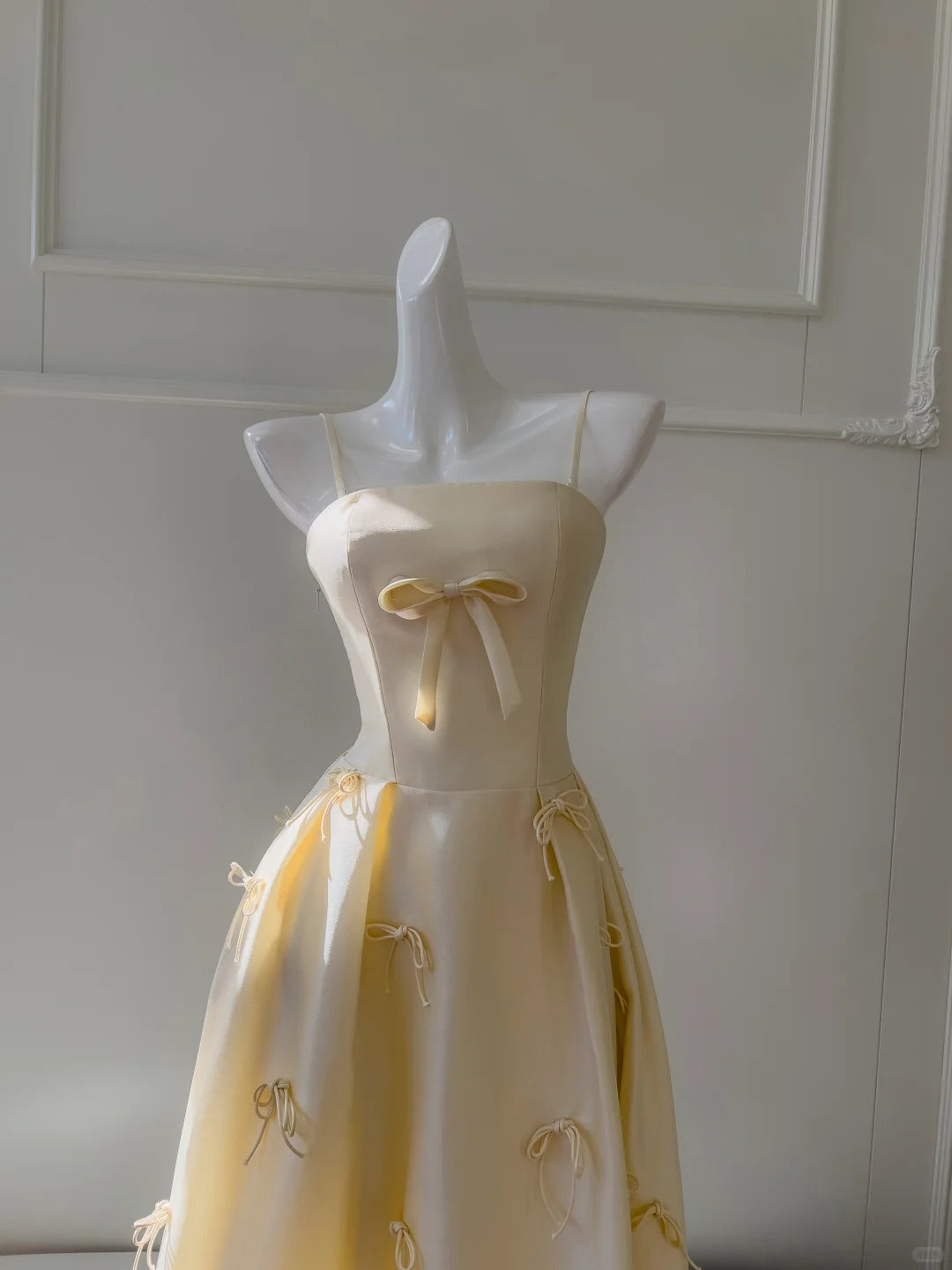 Sweet Light Yellow A-Line Spaghetti Strap Bow Satin Long Formal Prom Dress Bridesmaid Dress