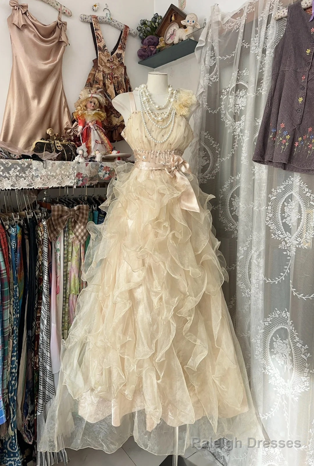 Sweet Light Yellow A-Line Spaghetti Straps Tulle Layered Prom Dress Beaded Sequin Birthday Dress Main image