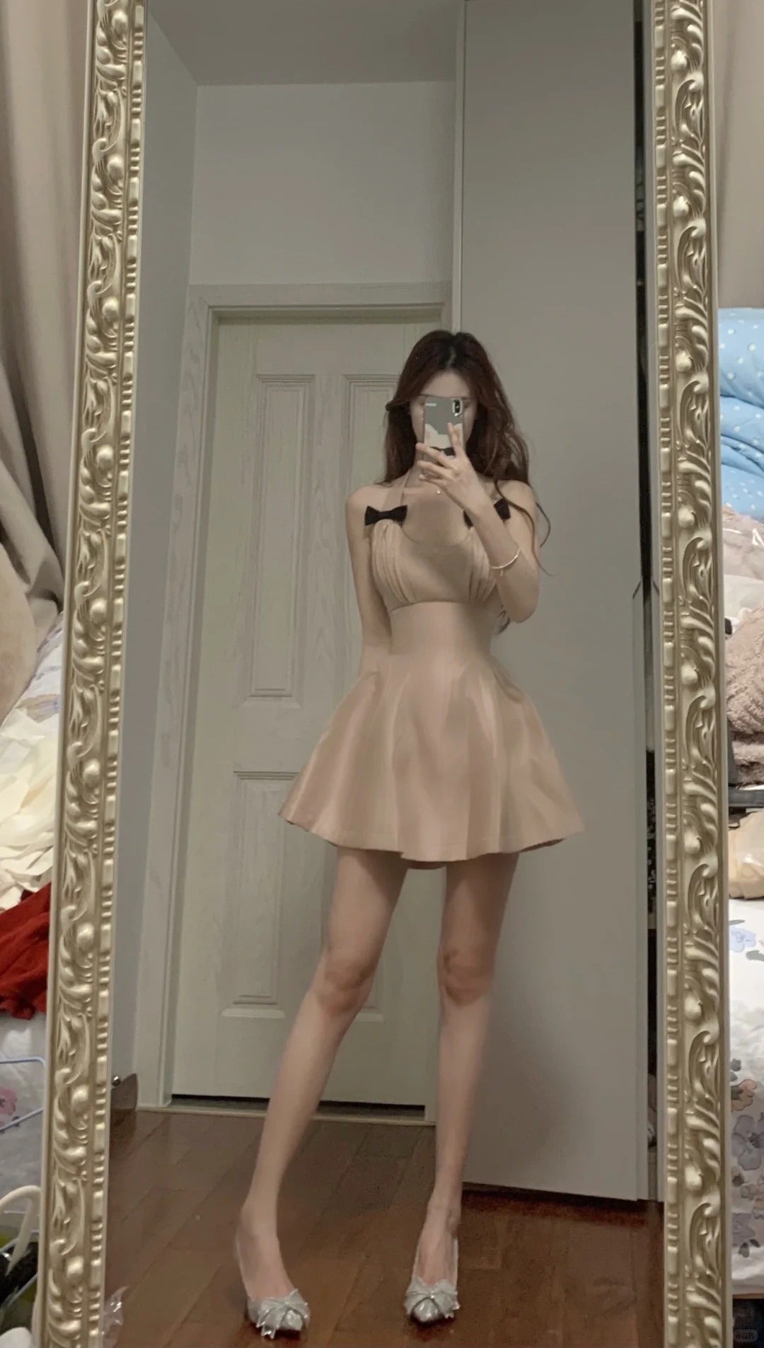 Sweet Pink Halter Neck Bow Satin A-Line Homecoming Dress