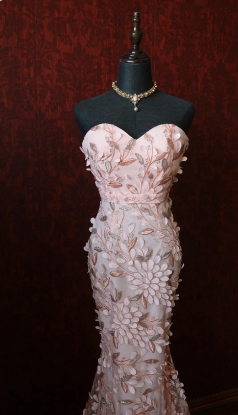 Sweet Pink Mermaid Sweetheart Neckline 3D Petal Tulle Long Formal Prom Dress