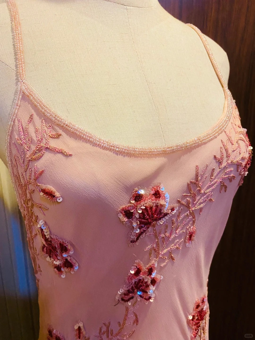Sweet Pink Sequined Beaded Halter Chiffon Long Formal Prom Dress