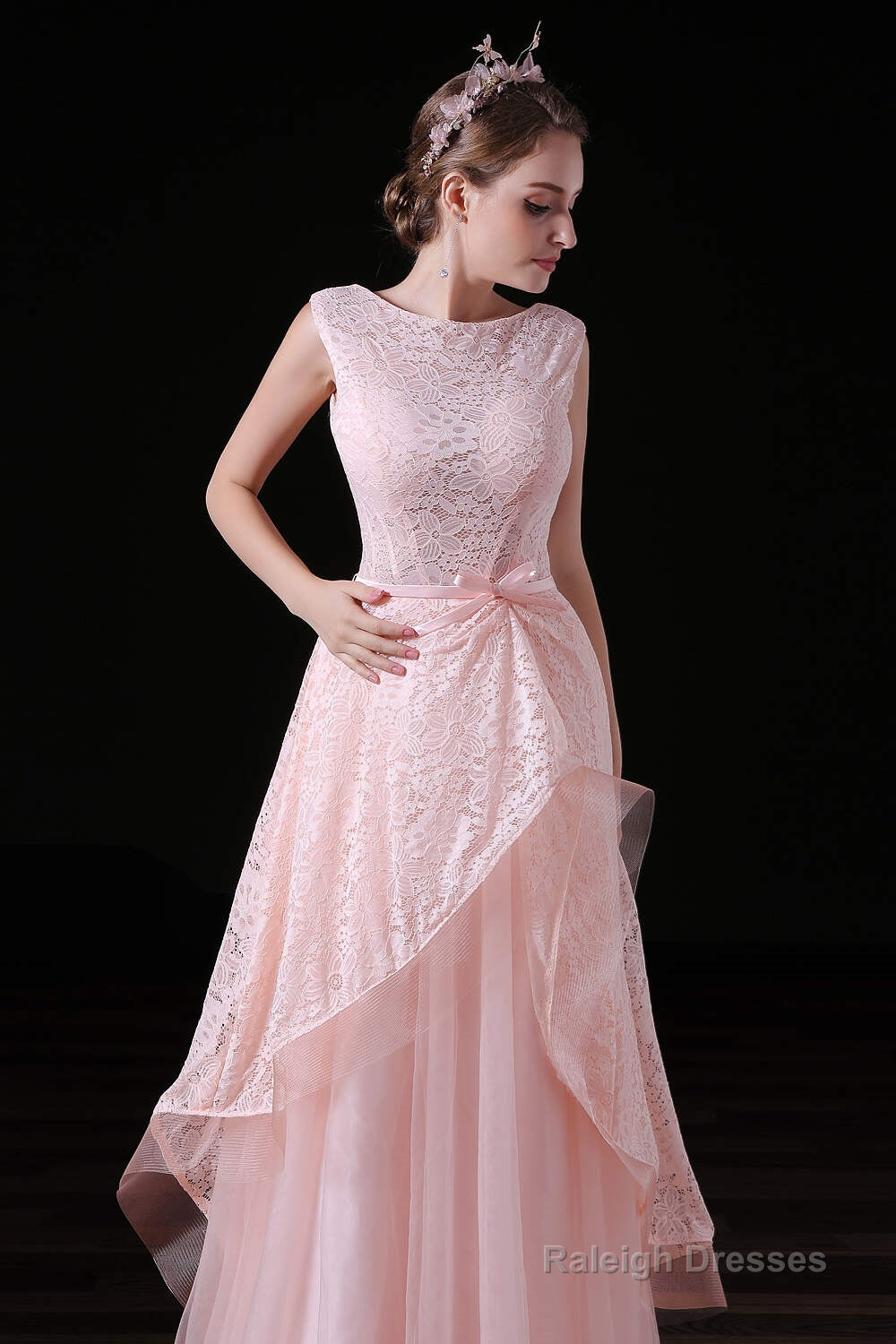Sweet Tulle & Lace Bateau Neckline Floor-length A-line Prom Dresses With Belt Secondary image