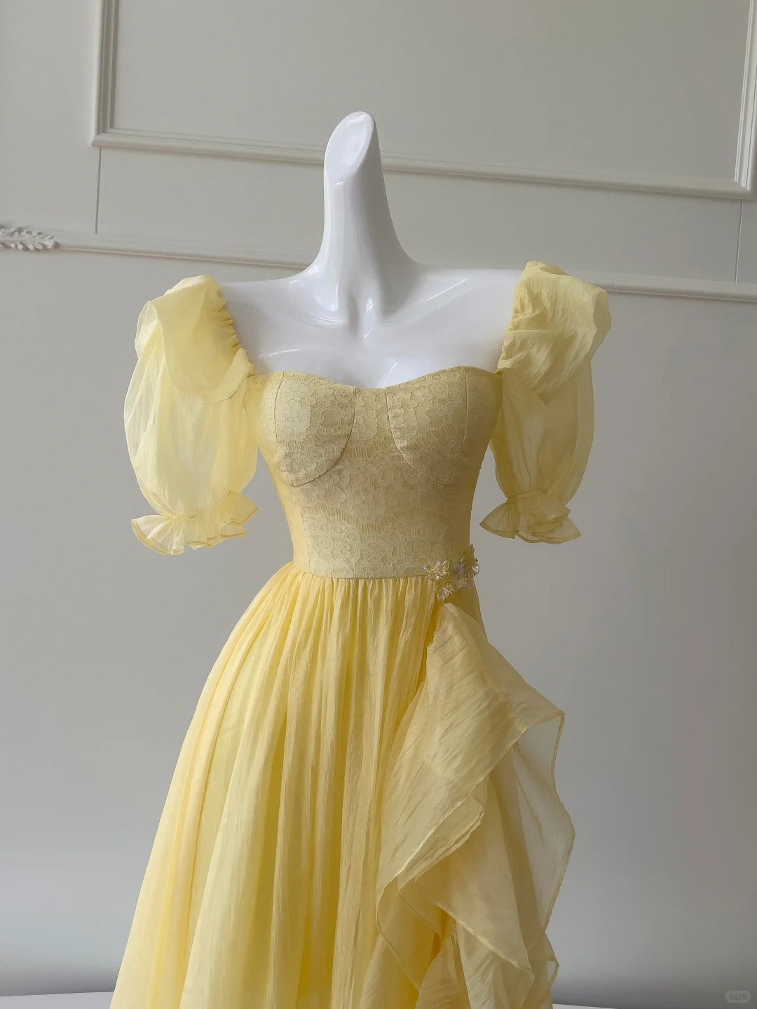 Sweet Yellow A-Line Square Neck Puff Sleeve Lace Tulle Long Formal Prom Dress