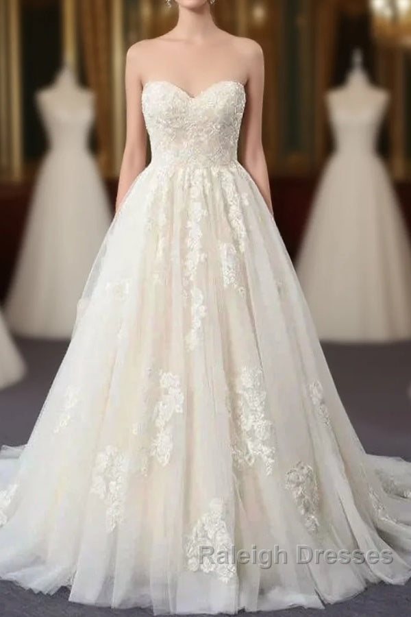 Sweetheart Backless Long Wedding Dresses Tulle With Lace Appliques Main image