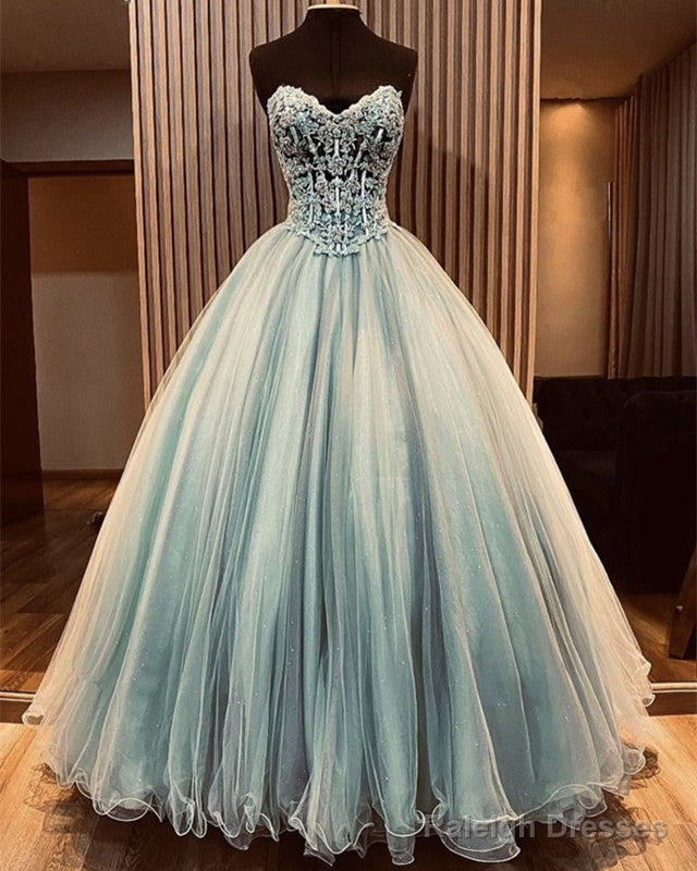 Sweetheart Corset Ball Gown Tulle Quinceanera Dresses Appliques