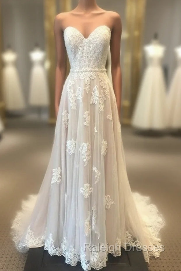 Sweetheart Floor-Length Appliques Lace Wedding Dresses Main image