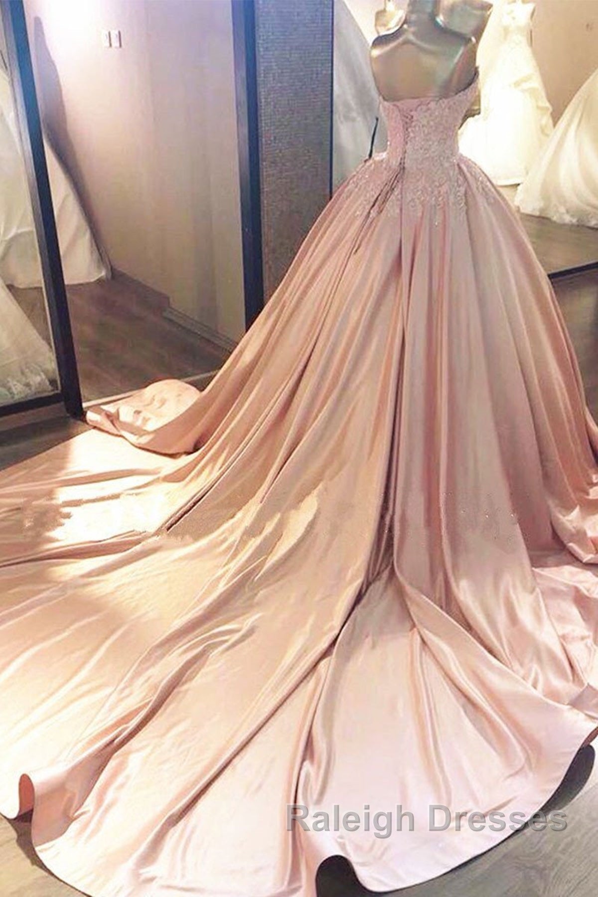 Sweetheart Neck Pink Lace Prom Dress Pink Lace Long Prom Dress Secondary image