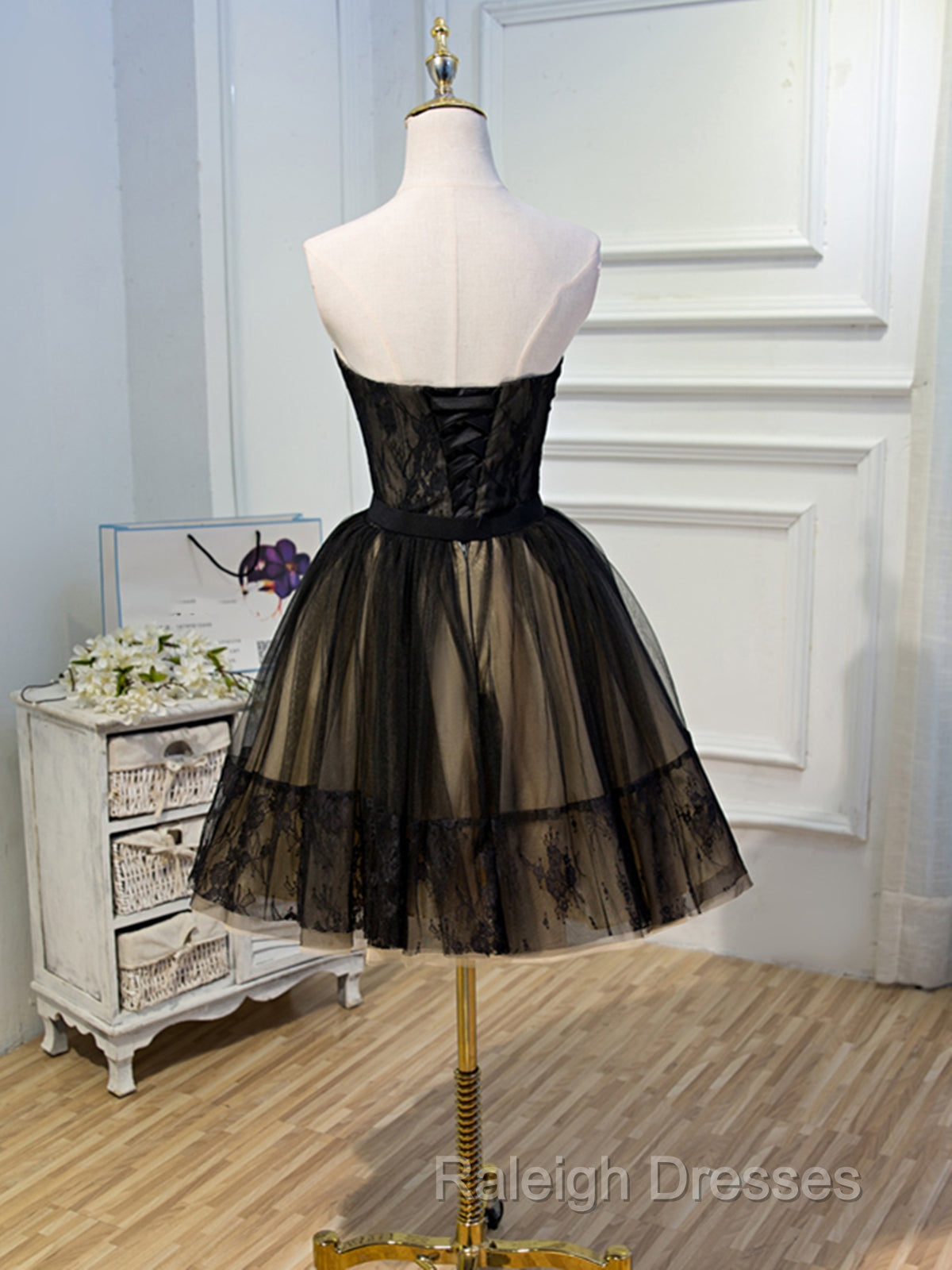 Sweetheart Neck Short Black Lace Prom Dresses, Short Black Lace Gradua