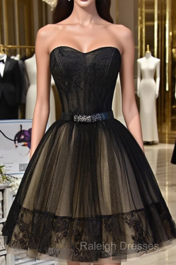 Sweetheart Neck Short Black Lace Prom Dress Short Black Lace Graduation Homecoming Dress