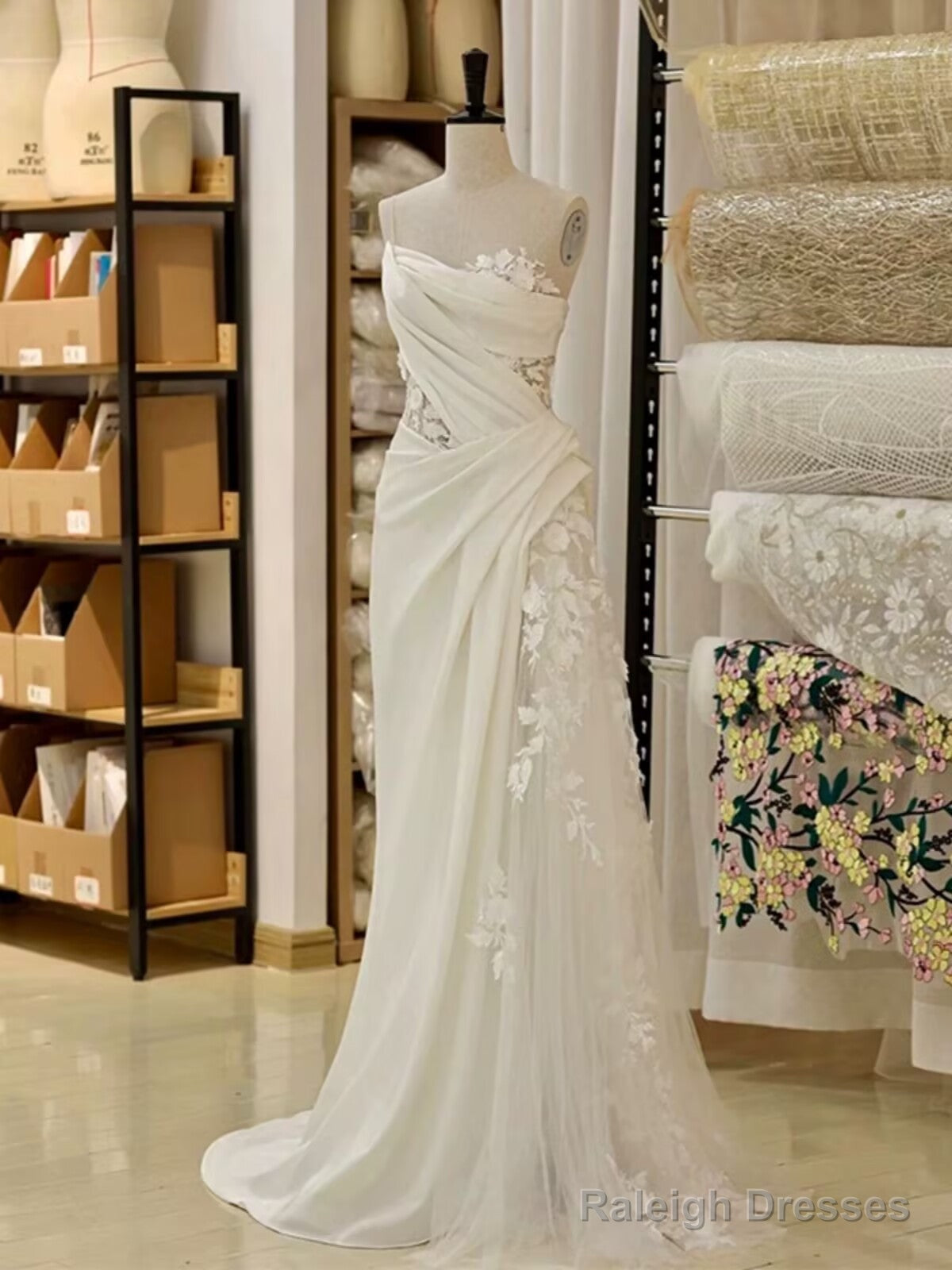 Timeless A-Line One Shoulder Lace Satin White Wedding Dress Brides Dresses