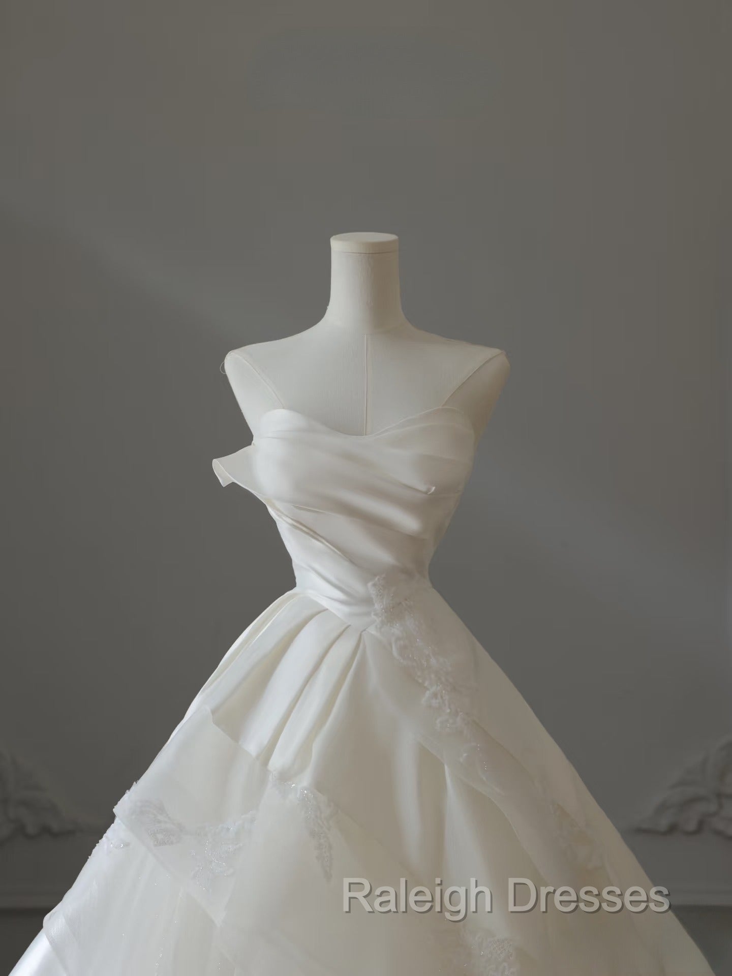 Timeless Ball Gown Strapless Satin Ivory Long Wedding Dress Bridal Dresses