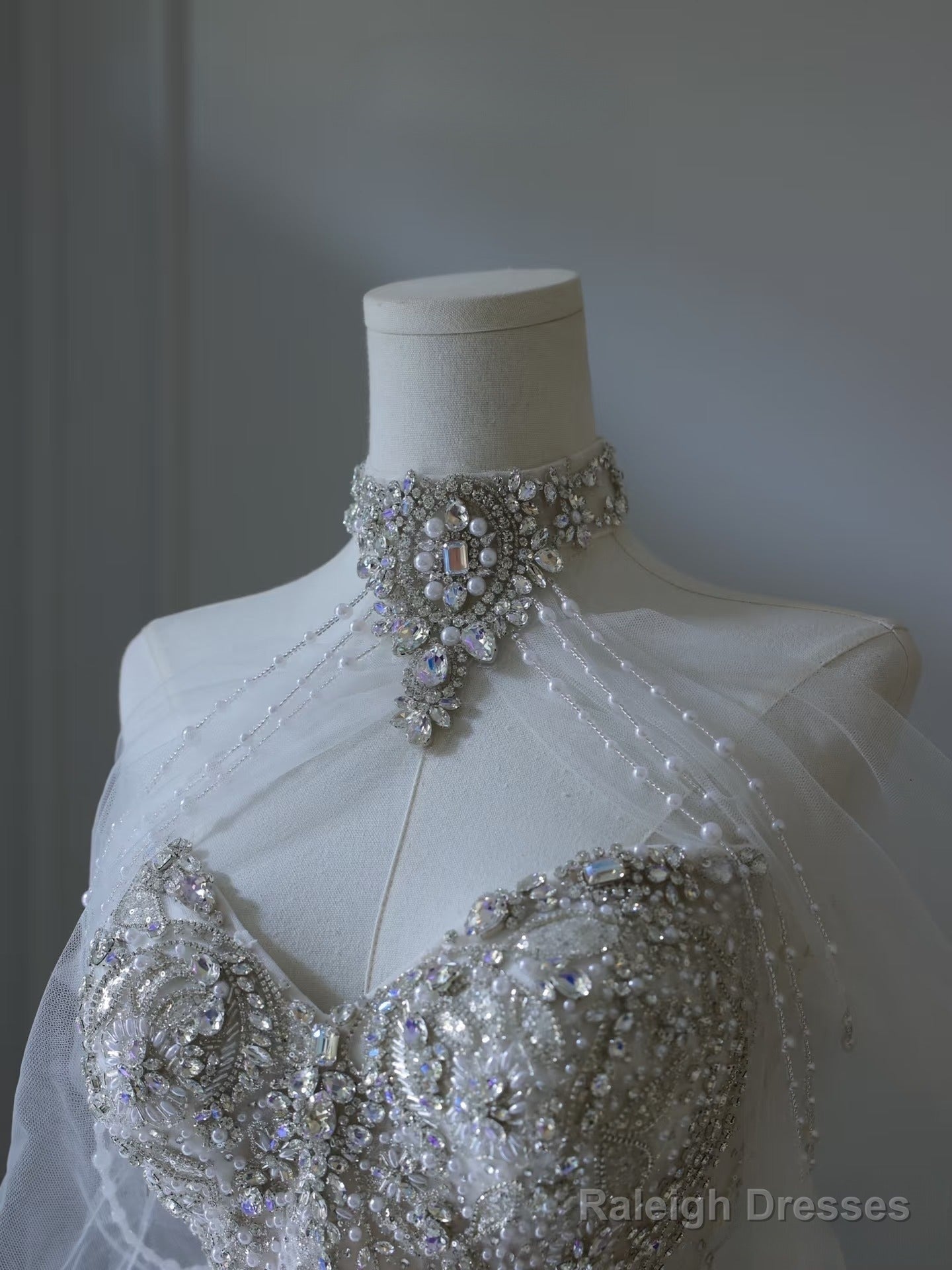 Timeless Ball Gowns Sweetheart Neckline Sequin Long Sleeves Wedding Dresses Bridal Dress