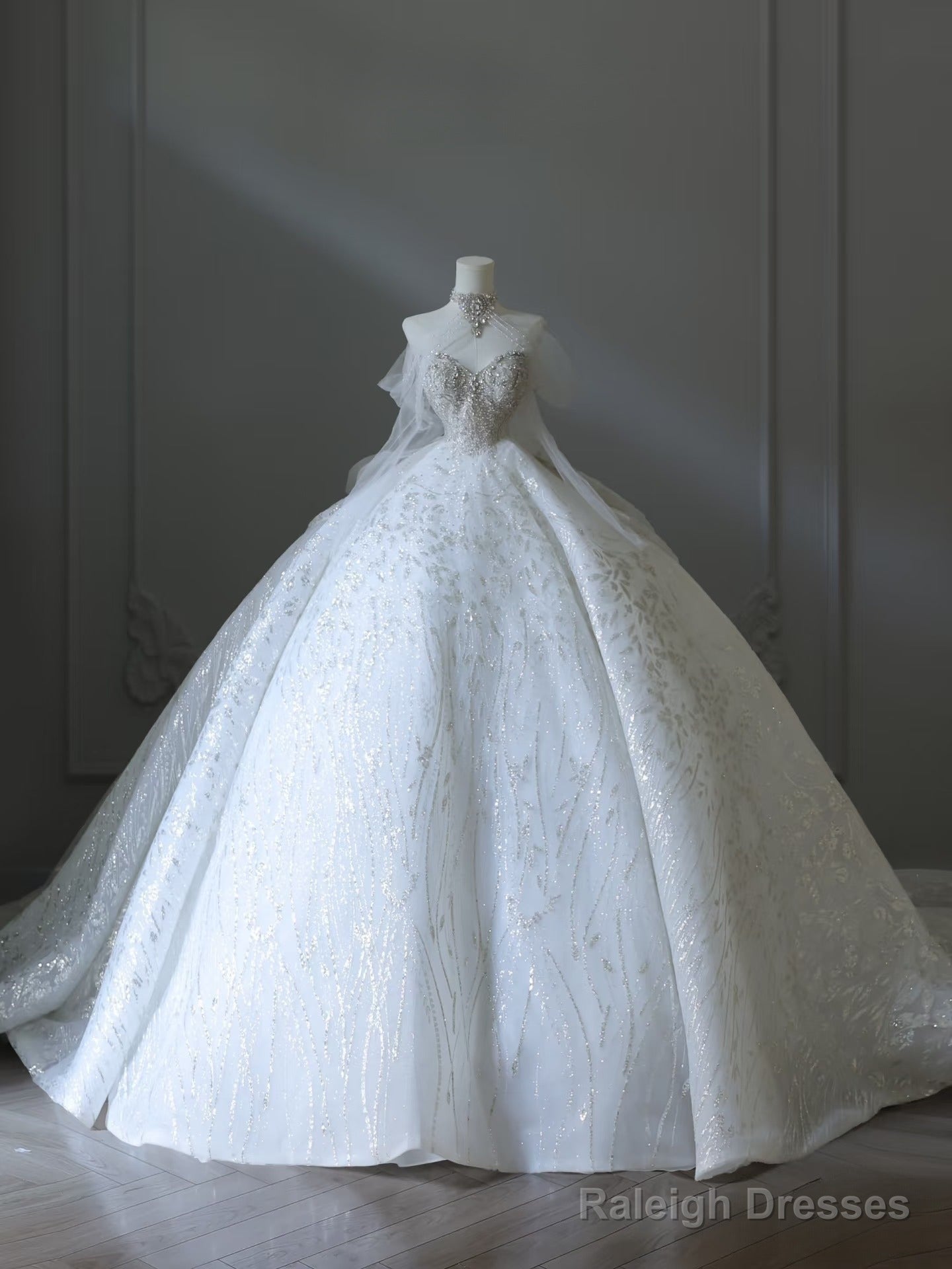 Timeless Ball Gowns Sweetheart Neckline Sequin Long Sleeves Wedding Dresses Bridal Dress