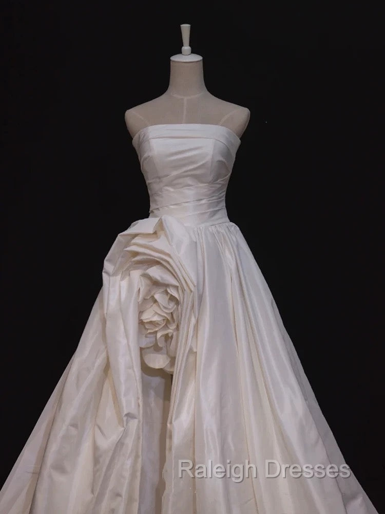 Timeless High Low Strapless Satin Ivory Wedding Dresses Brides Dress Secondary image