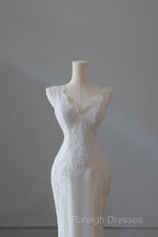 Timeless Mermaid V Neckline White Lace Wedding Dresses Bridal Dress