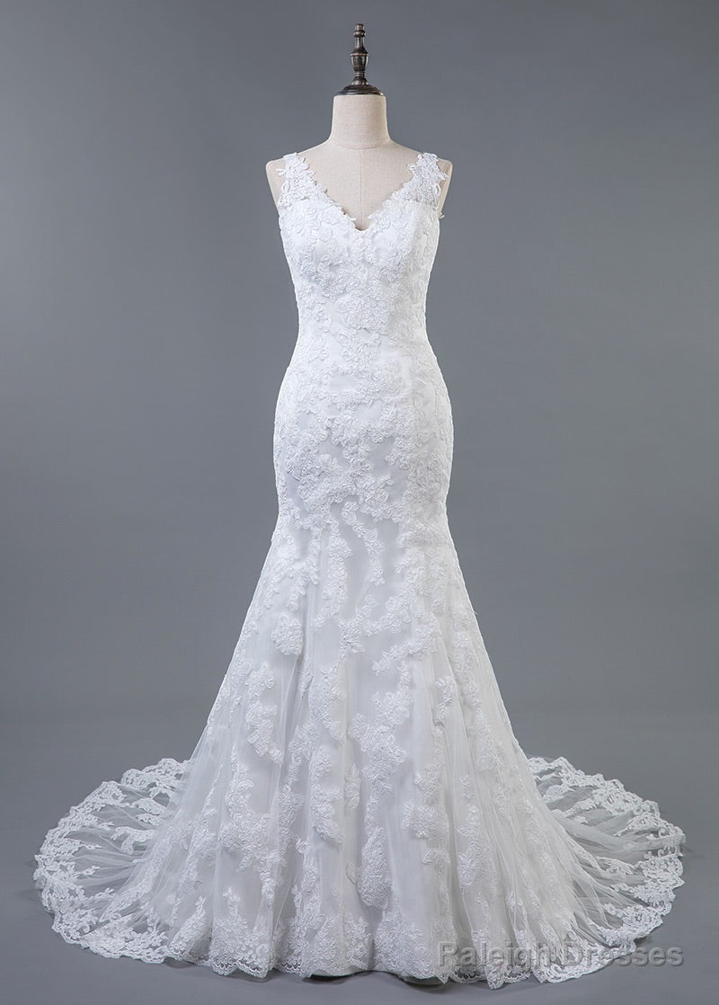 Trumpet/Mermaid Lace V-Neck Sweep Train Wedding Dress Main image
