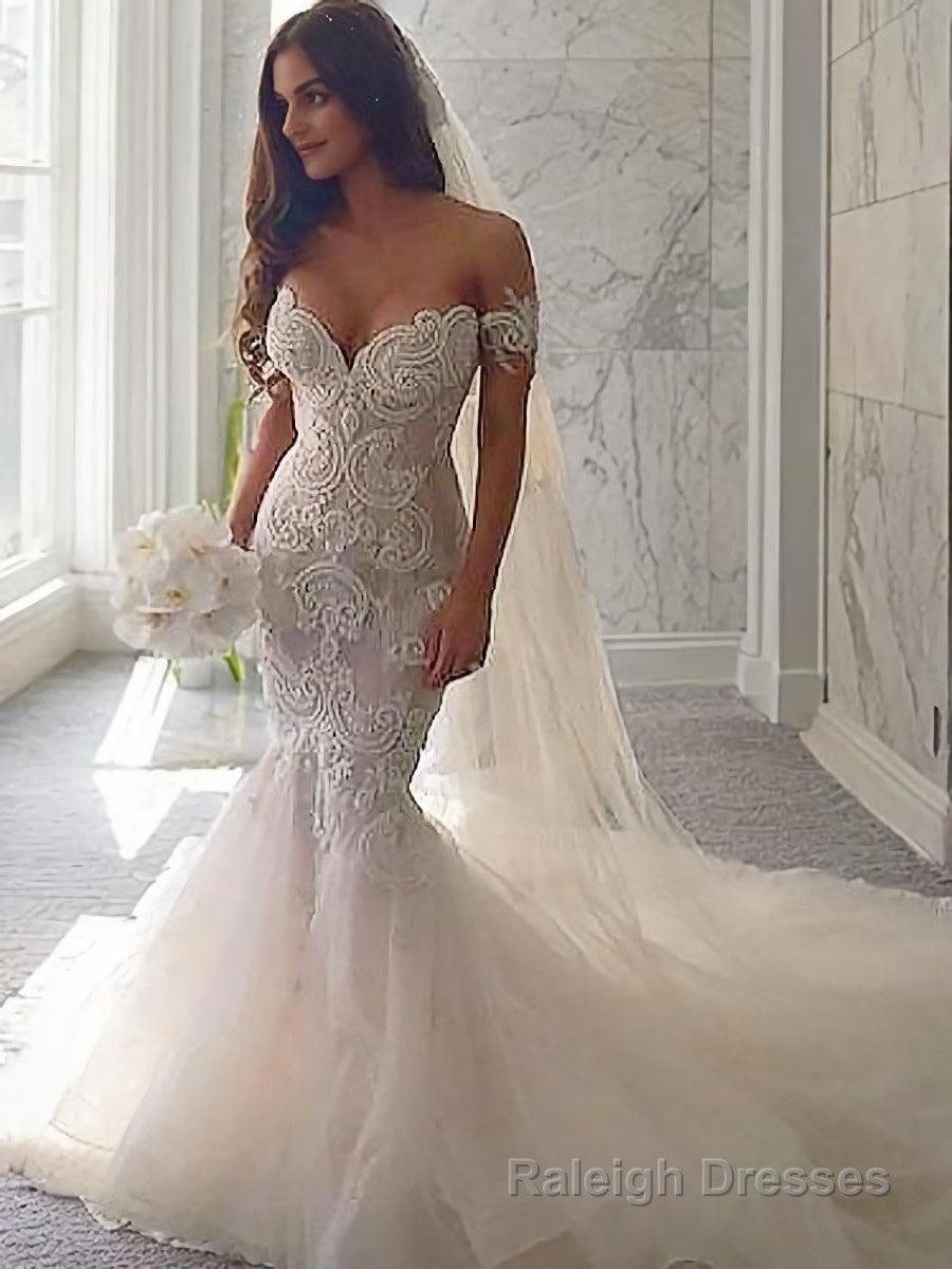 Trumpet/Mermaid Off-the-Shoulder Chapel Train Tulle Wedding Dresses