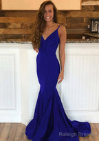 Trumpet/Mermaid Sleeveless Sweep Train Charmeuse Prom Dresses With Pleated